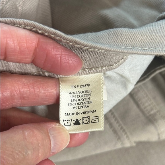 Sneak Peek Women's Beige Straight Leg Jeans - Picture 5 of 11